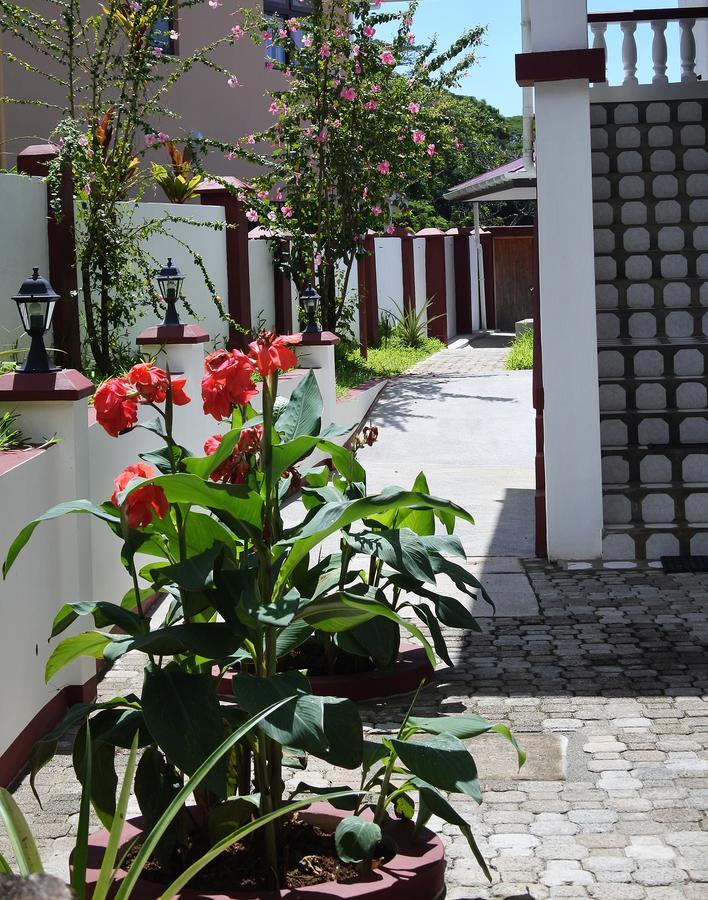 Armony Residence Holiday Apartment 2 Виктория Екстериор снимка